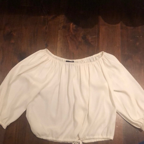 Kendall and Kylie off the shoulder white blouse - Picture 1 of 2